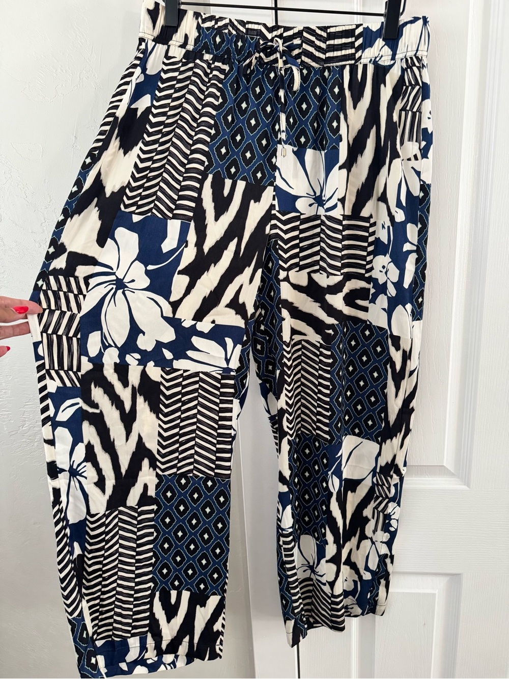 Maison d'Amélie 
Woven Patchwork Print Drawstring Pants - Blue/Black/White